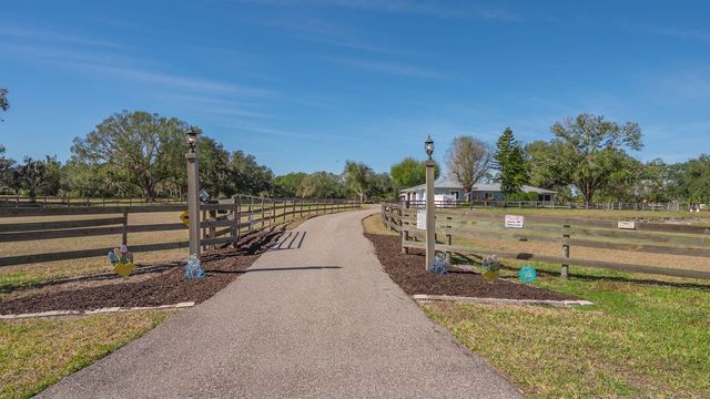 7610 SADDLE CREEK TRAIL, Sarasota, FL 34241