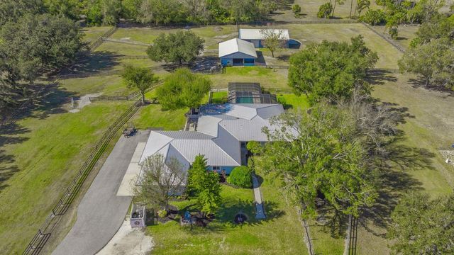 7610 SADDLE CREEK TRAIL, Sarasota, FL 34241