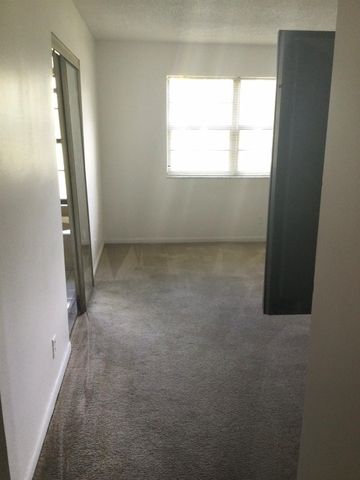 9233 SW 8th Street 110, Boca Raton, FL 33428