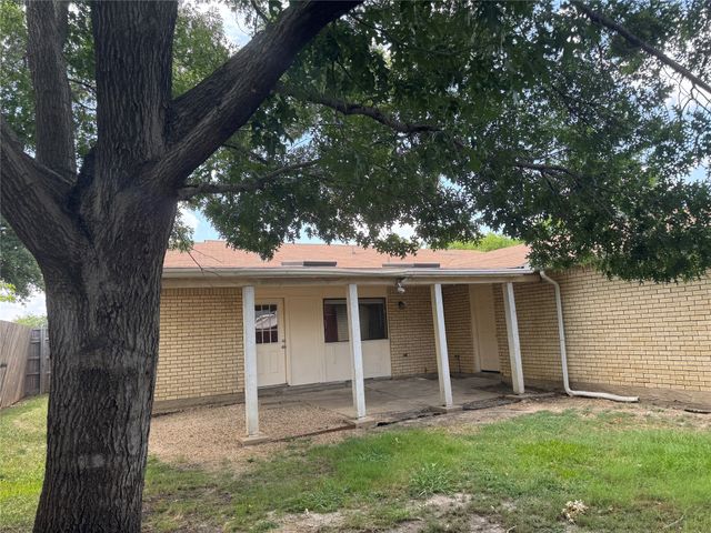 5608 Terry Street, The Colony, TX 75056