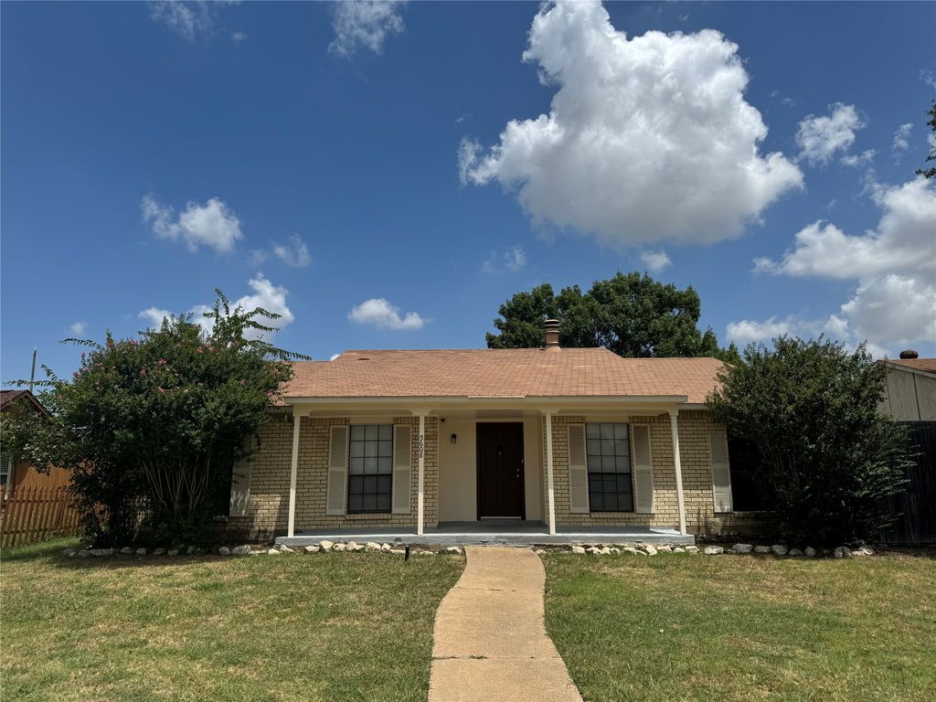 5608 Terry Street, The Colony, TX 75056