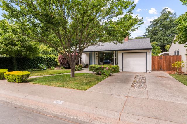 108 Aiken Way, Sacramento, CA 95819