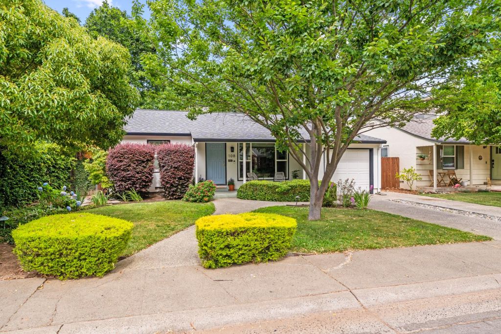 108 Aiken Way, Sacramento, CA 95819