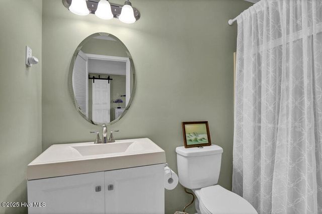 945 Radnor Road, Wilmington, NC 28409