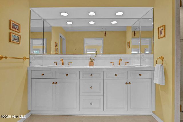 945 Radnor Road, Wilmington, NC 28409