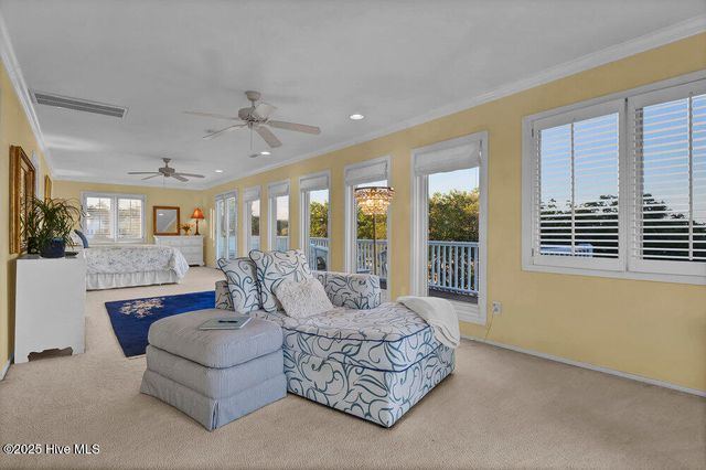 945 Radnor Road, Wilmington, NC 28409