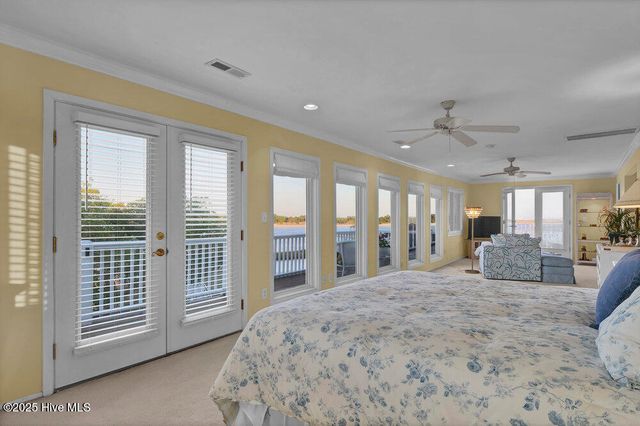 945 Radnor Road, Wilmington, NC 28409