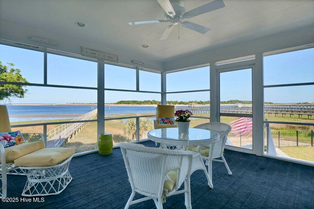 945 Radnor Road, Wilmington, NC 28409