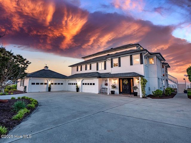 945 Radnor Road, Wilmington, NC 28409