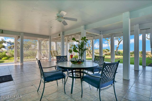 945 Radnor Road, Wilmington, NC 28409