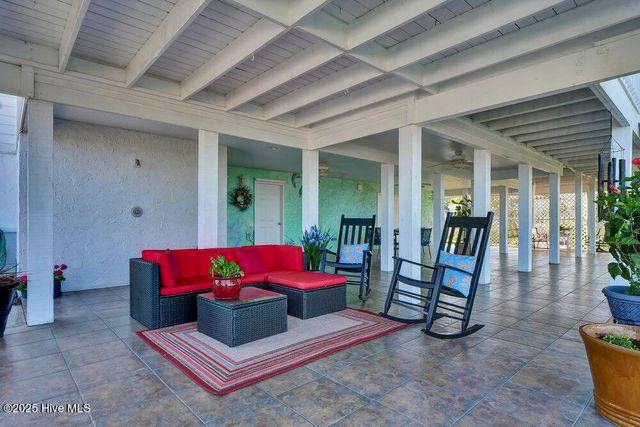 945 Radnor Road, Wilmington, NC 28409