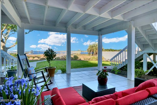 945 Radnor Road, Wilmington, NC 28409