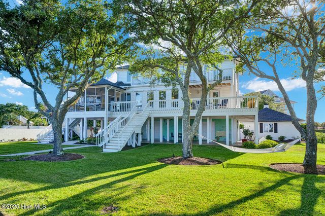 945 Radnor Road, Wilmington, NC 28409