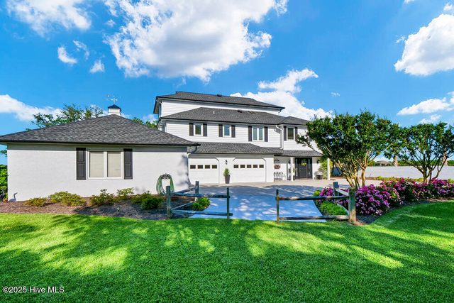 945 Radnor Road, Wilmington, NC 28409