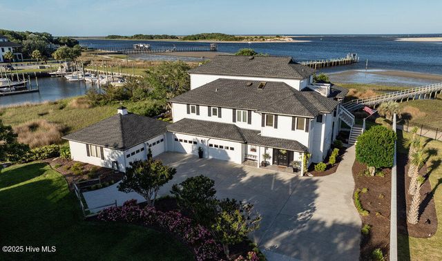 945 Radnor Road, Wilmington, NC 28409