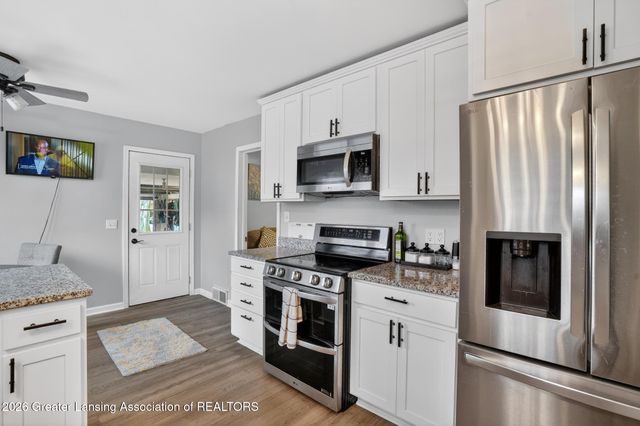 437 S Verlinden Avenue, Lansing, MI 48915