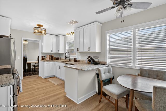 437 S Verlinden Avenue, Lansing, MI 48915