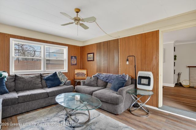 437 S Verlinden Avenue, Lansing, MI 48915