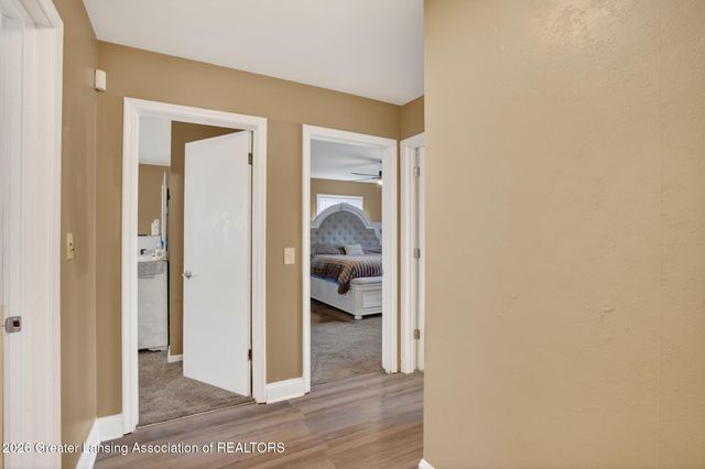 437 S Verlinden Avenue, Lansing, MI 48915