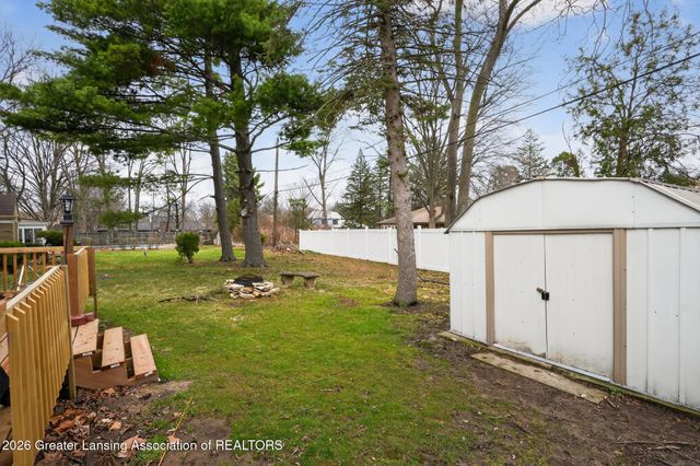 437 S Verlinden Avenue, Lansing, MI 48915