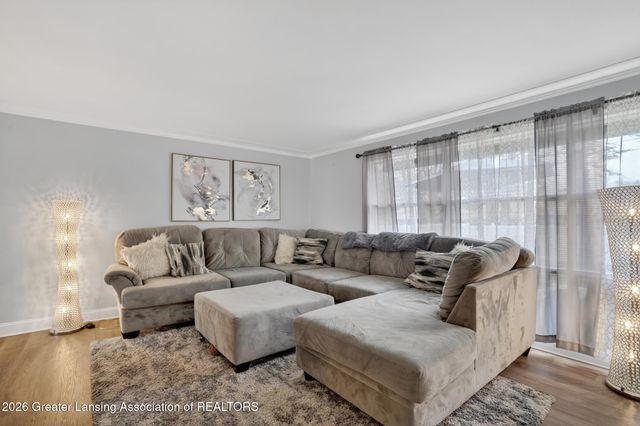 437 S Verlinden Avenue, Lansing, MI 48915