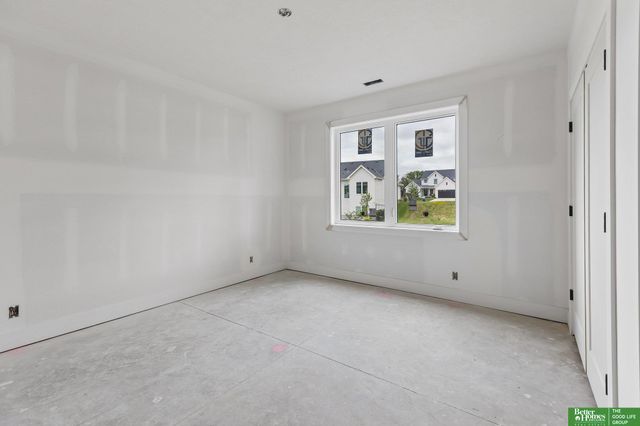 3310 S 212th Street, Elkhorn, NE 68022