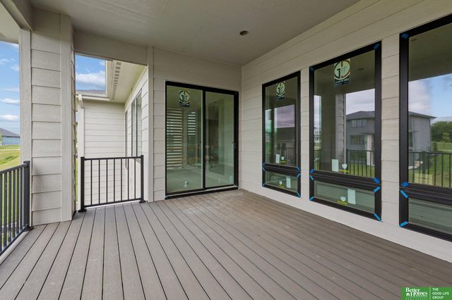 3310 S 212th Street, Elkhorn, NE 68022