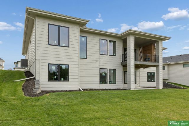 3310 S 212th Street, Elkhorn, NE 68022