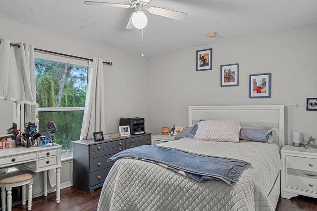 225 W OSCEOLA STREET, Clermont, FL 34711