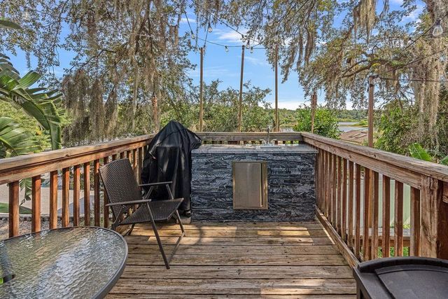 225 W OSCEOLA STREET, Clermont, FL 34711