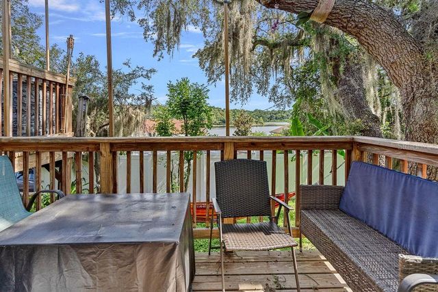 225 W OSCEOLA STREET, Clermont, FL 34711