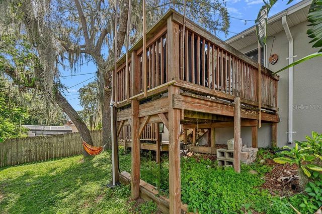 225 W OSCEOLA STREET, Clermont, FL 34711