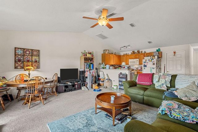 225 W OSCEOLA STREET, Clermont, FL 34711