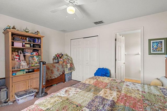 225 W OSCEOLA STREET, Clermont, FL 34711