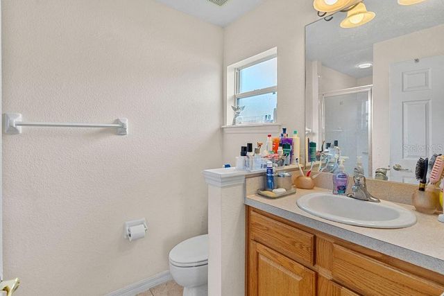 225 W OSCEOLA STREET, Clermont, FL 34711