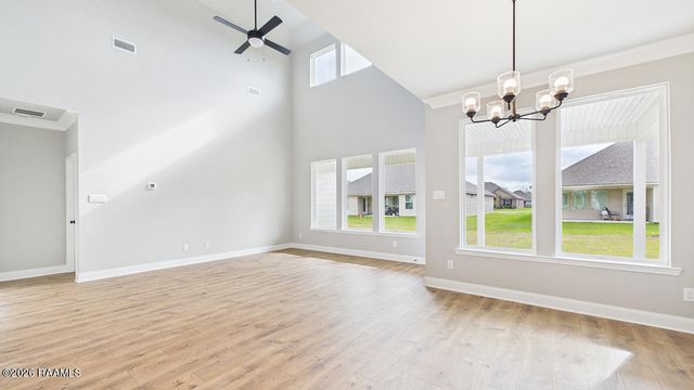 111 Belle Lake Drive, Lafayette, LA 70506
