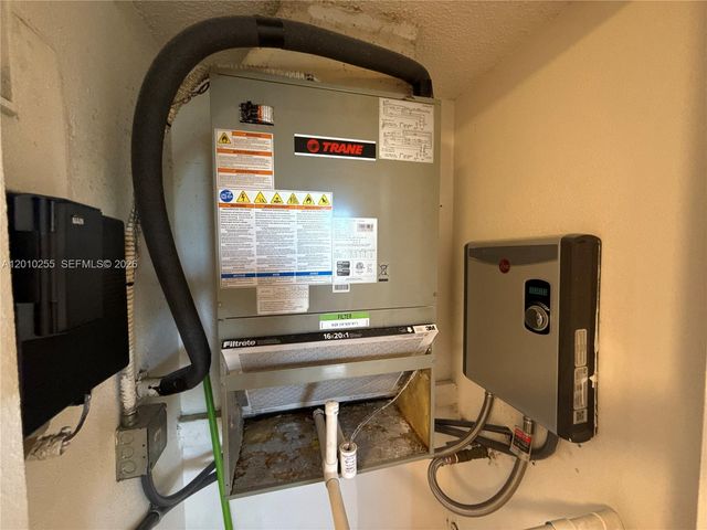 9979 Nob Hill Ln 9979, Sunrise, FL 33351