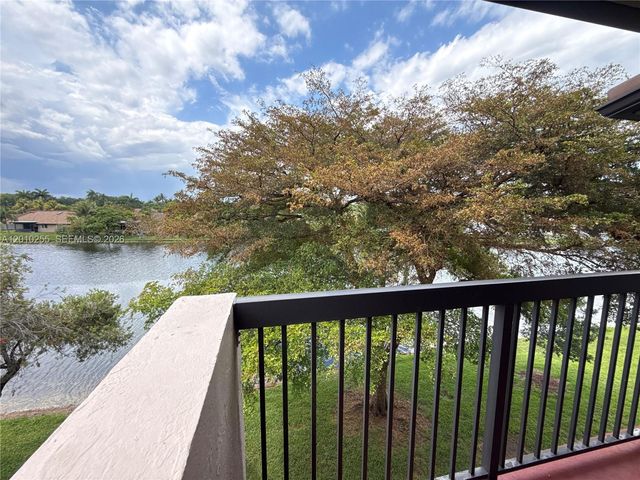 9979 Nob Hill Ln 9979, Sunrise, FL 33351