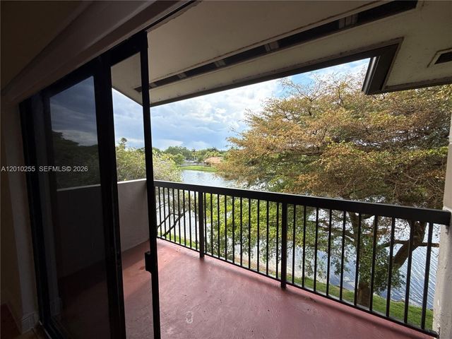 9979 Nob Hill Ln 9979, Sunrise, FL 33351