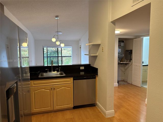 9979 Nob Hill Ln 9979, Sunrise, FL 33351