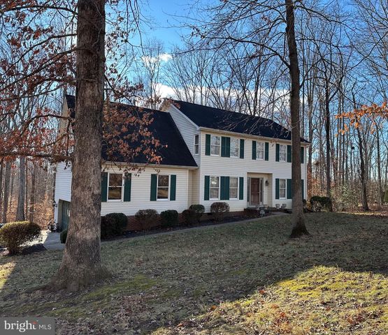 57 HOLLY BERRY RD, Fredericksburg, VA 22406