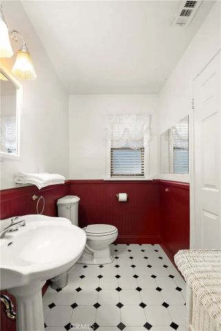 790 State Highway 2, Wrightwood, CA 92397