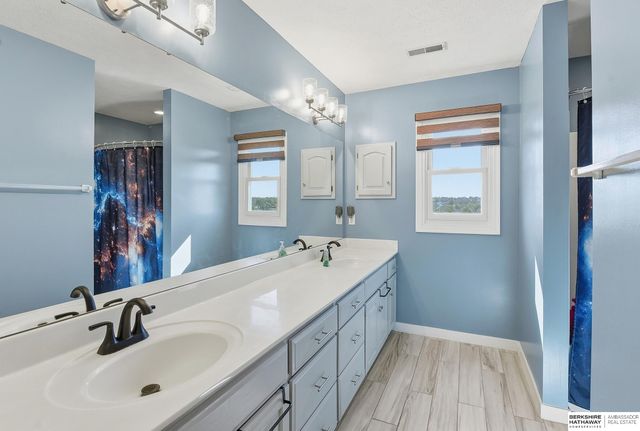 13606 S 22nd Circle, Bellevue, NE 68123