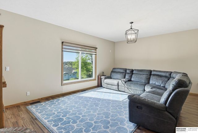 13606 S 22nd Circle, Bellevue, NE 68123