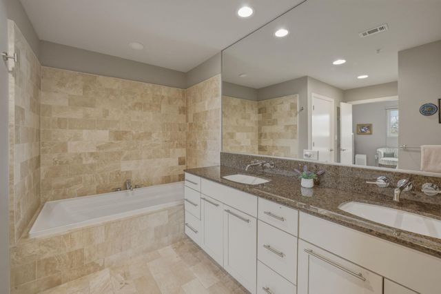 1600 Barton Springs RD 4305, Austin, TX 78704