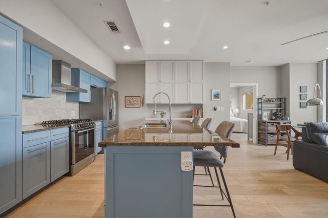 1600 Barton Springs RD 4305, Austin, TX 78704