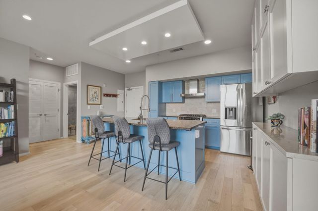 1600 Barton Springs RD 4305, Austin, TX 78704