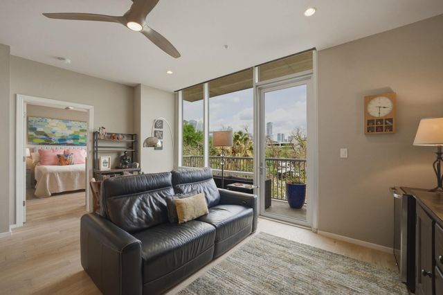 1600 Barton Springs RD 4305, Austin, TX 78704