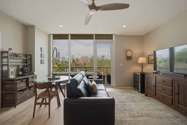 1600 Barton Springs RD 4305, Austin, TX 78704