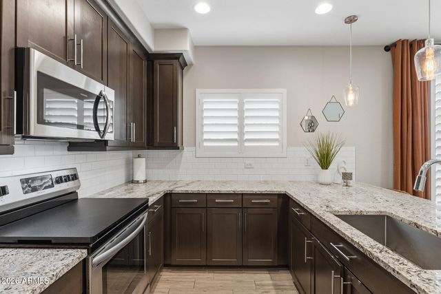 4100 S PINELAKE Way 104, Chandler, AZ 85249
